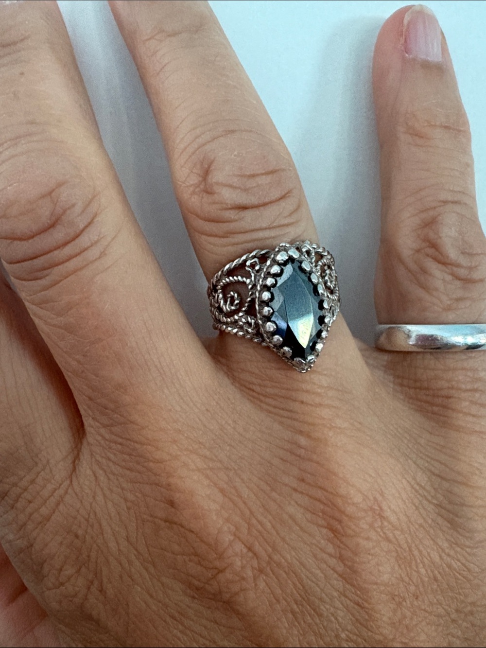 Vintage Sterling Silver Filigree Ring with Hematite Marquise Stone